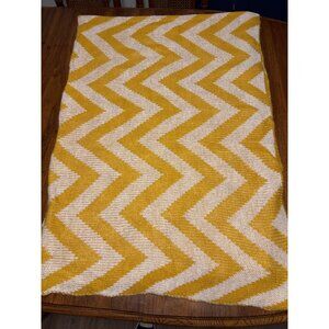 Pottery Barn Acrylic Chevron Throw Blanket 55"x80" Yellow & White